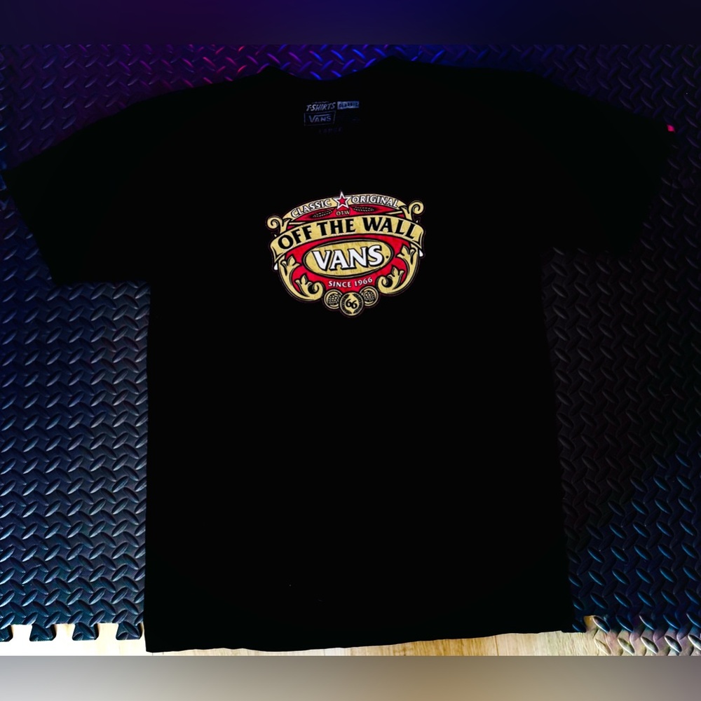 Vans off the Wall Tee size Large tts
